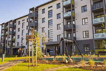 Noslēgusies Latvijā lielākā jauno mājokļu projekta "Dreilinga mājas" būvniecība Dreiliņos