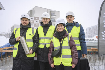 “Merks mājas” izvērš projektu “Mežpilsēta” – II kārtas pamatos iemūrē laika kapsulu 