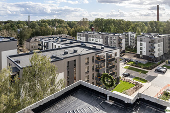 Pieaug pieprasījums pēc mājokļiem Āgenskalnā – "YIT LATVIJA" svin spāru svētkus jaunajai "Mārpagalmi" ēkai