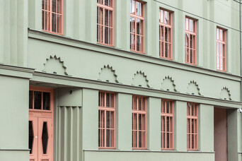 Vēsturiskā telefona centrāle Rīgā pārtop par unikāliem dzīvokļiem