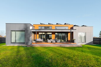 "Vestabalt" uzsāk elitāru smarthouse privātmāju tirdzniecību Mārupē, dzīvojamo māju ciematā "Mežavēji"