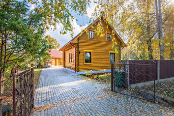 Nenoslīpētie dimanti: 10 mājas dzīvokļa cenā, Rīgas tuvumā