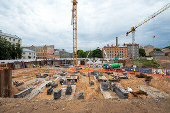 "Tērbatas dārzs" pamatos iemūrē laika kapsulu nākamajām paaudzēm