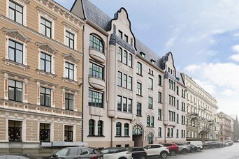 Rīdziniekiem atgriež vēl vienu vēsturisku namu: Baznīcas ielā 5 izbūvē jaunus dzīvokļus 