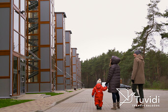 Bидео: Рассказ Яниса, Дианы и Лоте о своем решении жить в Tuvidi