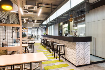 Все больше профессионалов выбирают для работы офисы coworking