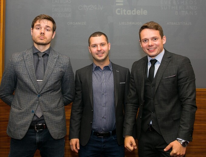 "Агенты года 2019": как стать тем, кому клиент безоговорочно доверяет