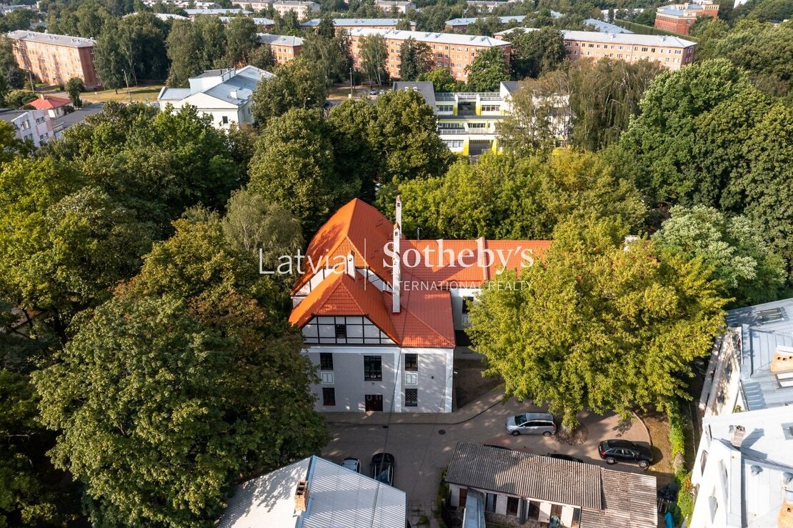 Продажа дома - Rīga, Āgenskalns, Mārtiņa iela - 1011.6 m², 22 комнаты, 1  900 000 € - City24.lv портал недвижимости