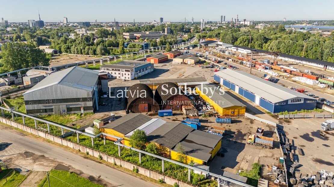 Komerctelpas — Ilzenes iela, Rīga, Sarkandaugava