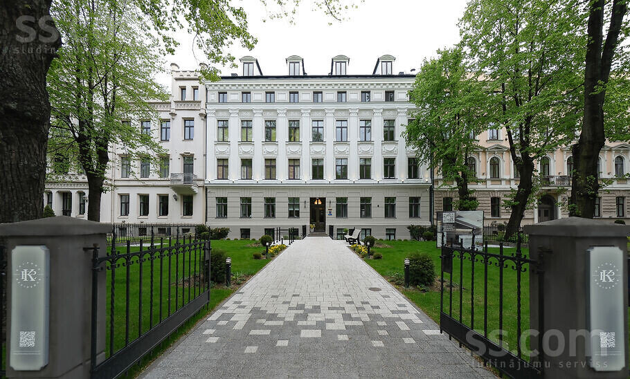 Dzīvoklis — Kalpaka bulvāris 7, Rīga, Centrs